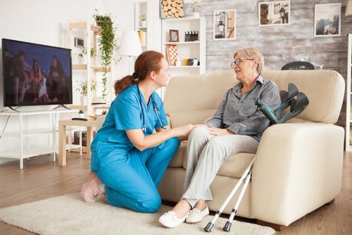 Home care from VSH Hospital — a nurse with a patient at home